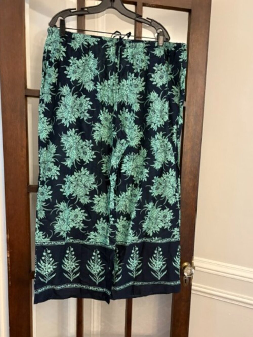 J.Crew Beach Pant in Pineapple Print in Green and Navy, Size XXL
